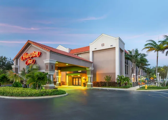 Hotel near College: Hampton Inn Commercial Boulevard-Fort Lauderdale